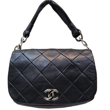 Chanel Chic Qulited Flap (Nero)