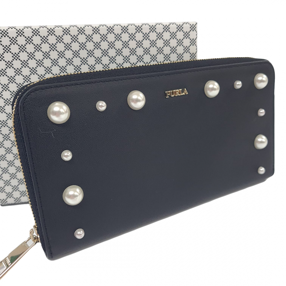 Small Leather Goods