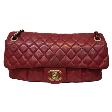 Chanel Iridescent Chic Flap (Rouge)