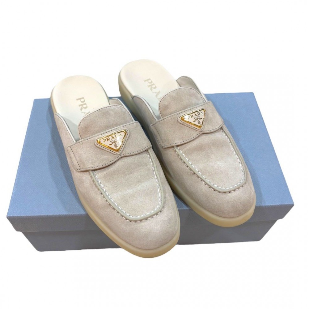 Accessories > Shoes