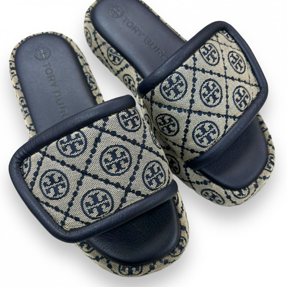 Accessories > Shoes